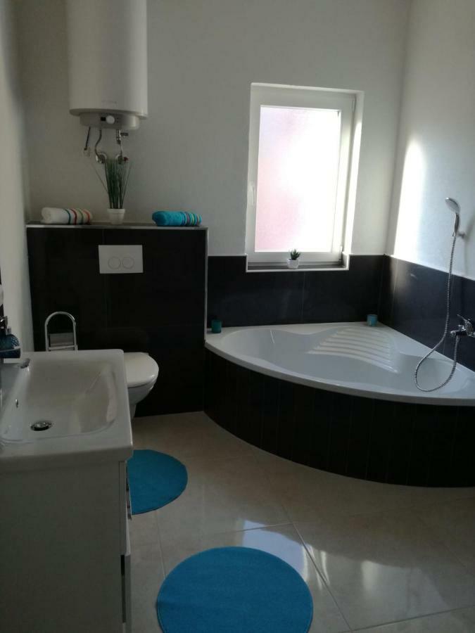 Apartman Adriatic Trogir Exterior foto