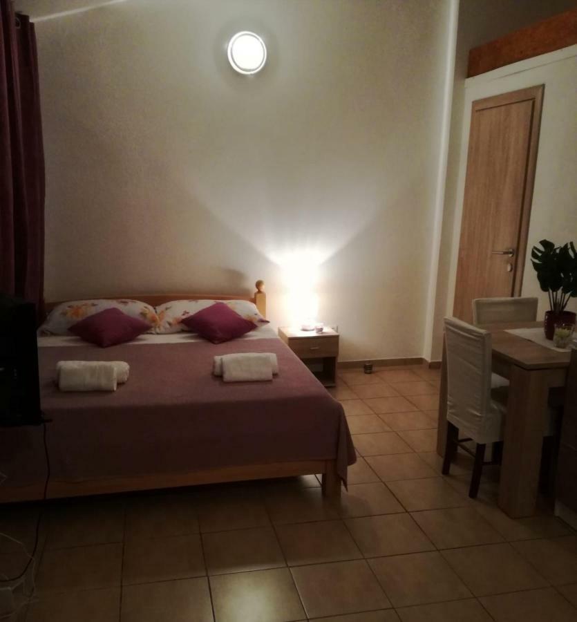 Apartman Adriatic Trogir Exterior foto