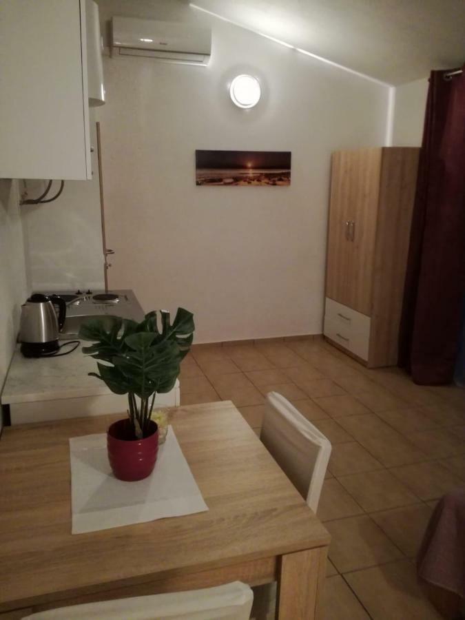 Apartman Adriatic Trogir Exterior foto