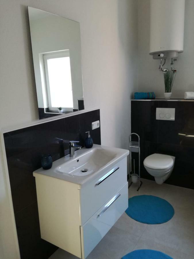 Apartman Adriatic Trogir Exterior foto
